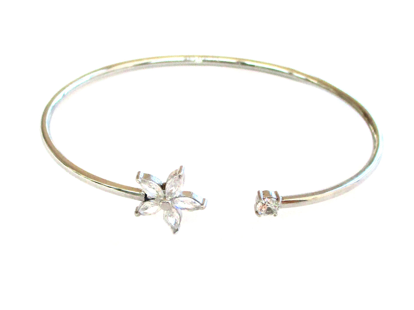 Bracciale rigido a fiore